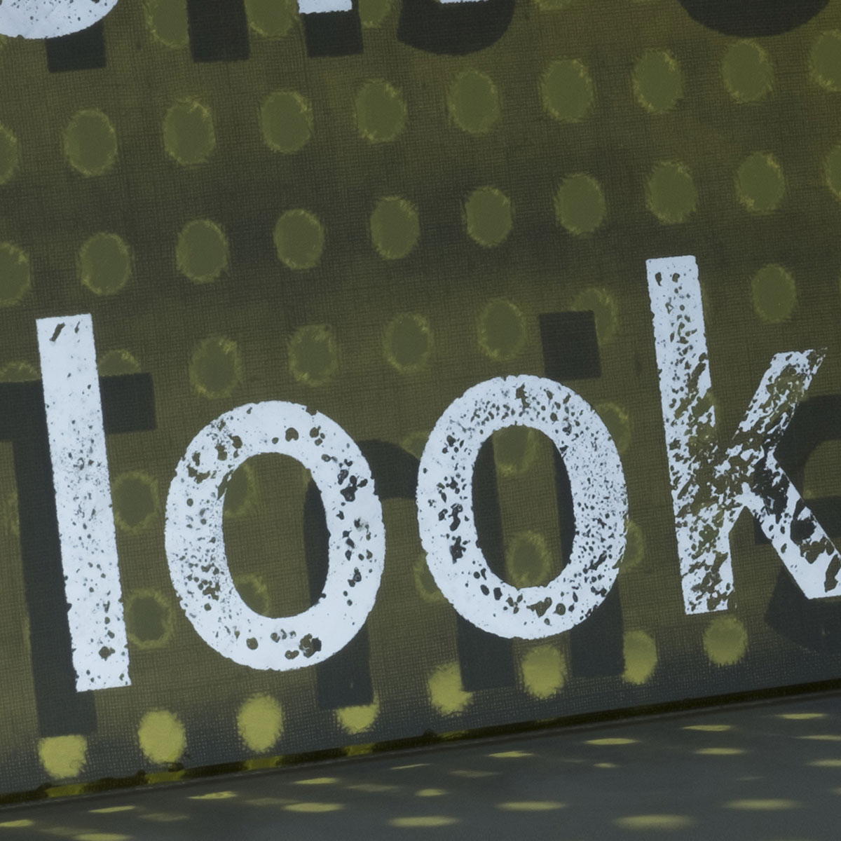 Filter Mirror Text
